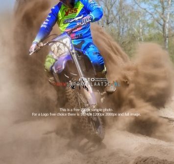 571577-105-dinsdag-27-april-2021-De-lansard-eindhoven-sportplaatje.nl_