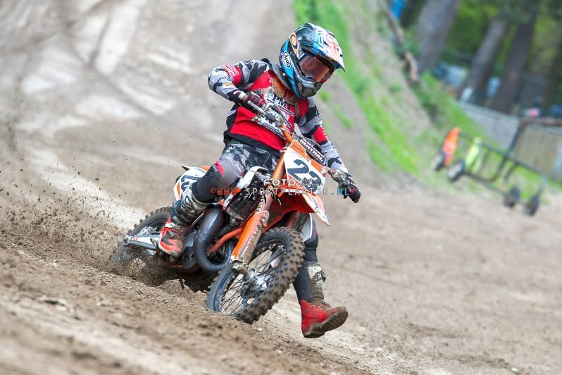 NIKON-D3S-258430-200-zondag-16-mei-2021-MCO-Oirschot-sportplaatje.nl-copy