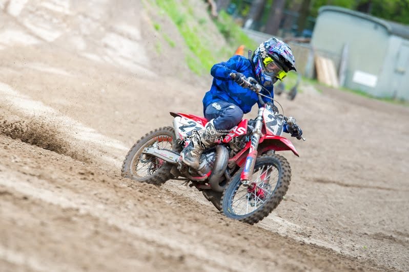 NIKON-D3S-258445-200-zondag-16-mei-2021-MCO-Oirschot-sportplaatje.nl-copy