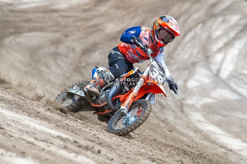 NIKON-D3S-258448-200-zondag-16-mei-2021-MCO-Oirschot-sportplaatje.nl-copy