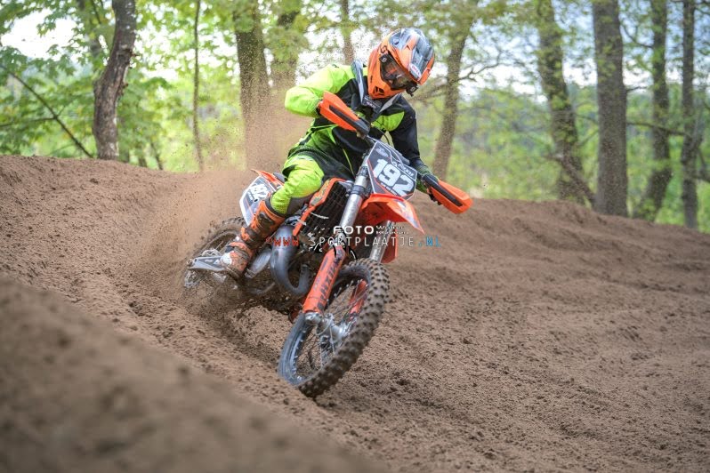 NIKON-D5-578193-135-zondag-16-mei-2021-MCO-Oirschot-sportplaatje.nl-copy