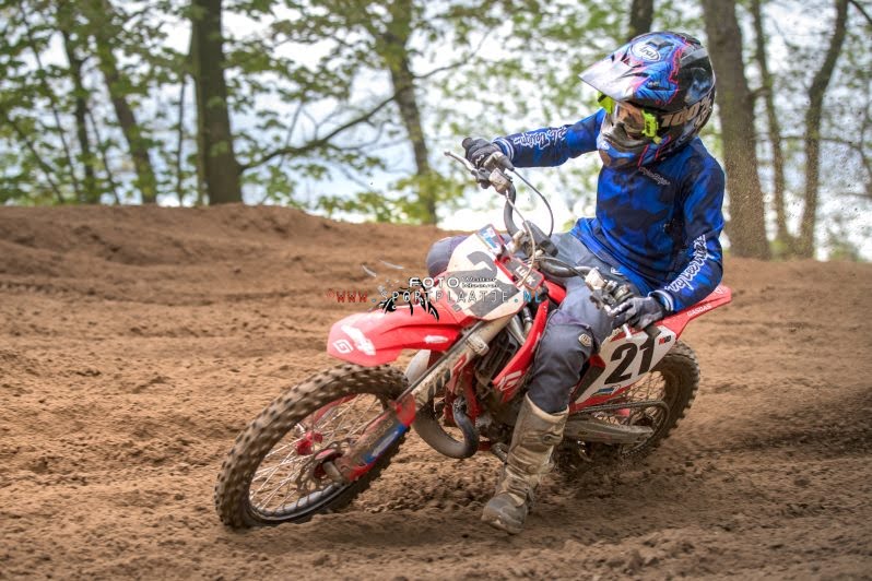 NIKON-D5-578231-85-zondag-16-mei-2021-MCO-Oirschot-sportplaatje.nl-copy