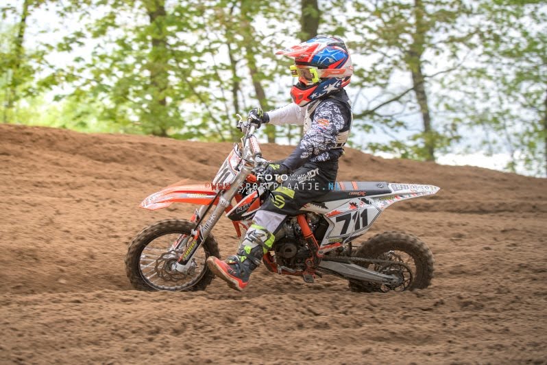 NIKON-D5-578246-80-zondag-16-mei-2021-MCO-Oirschot-sportplaatje.nl-copy