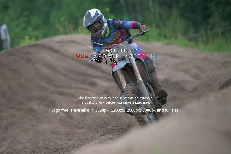 wo-23-07-2025-2982-Berghem-sportplaatje.nl_