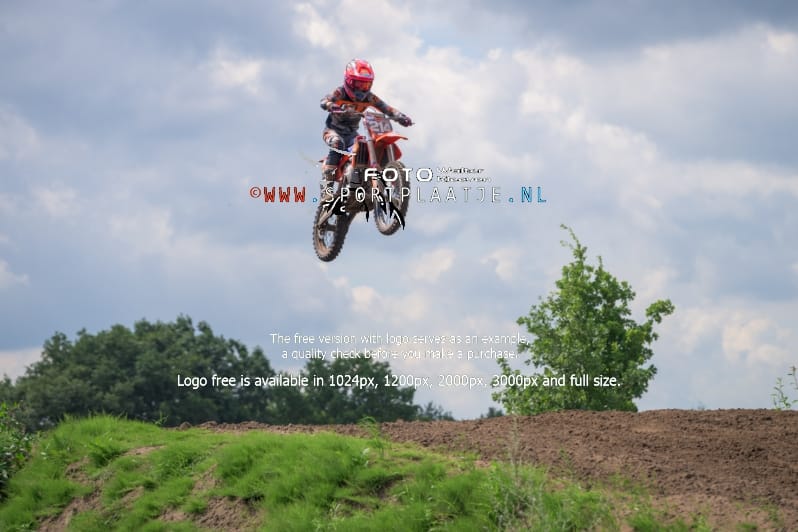 zo-03-08-2025-0005-Berghem-sportplaatje.nl_