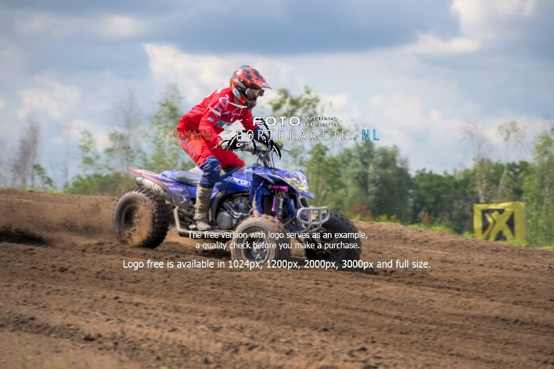 zo-03-08-2025-0039-Berghem-sportplaatje.nl_