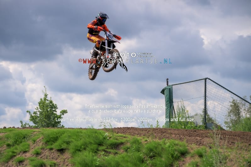 zo-03-08-2025-0083-Berghem-sportplaatje.nl_