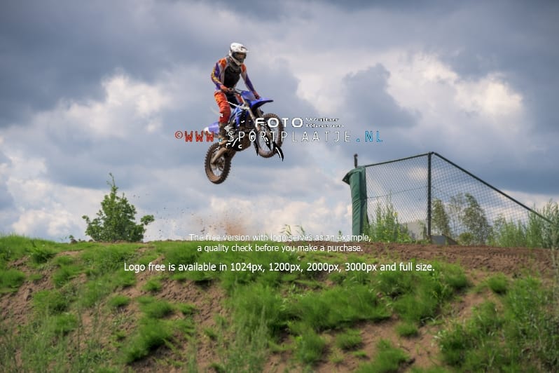 zo-03-08-2025-0108-Berghem-sportplaatje.nl_