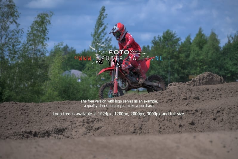 zo-03-08-2025-1488-Berghem-sportplaatje.nl_