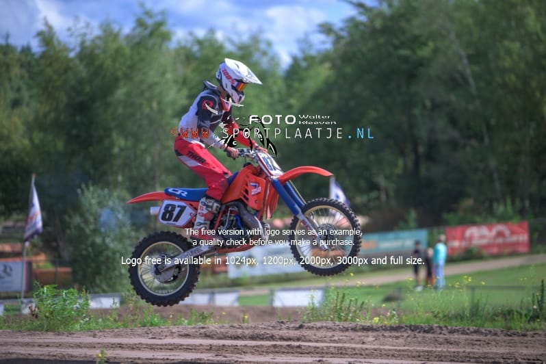 zo-24-08-2025-0037-Berghem-sportplaatje.nl_