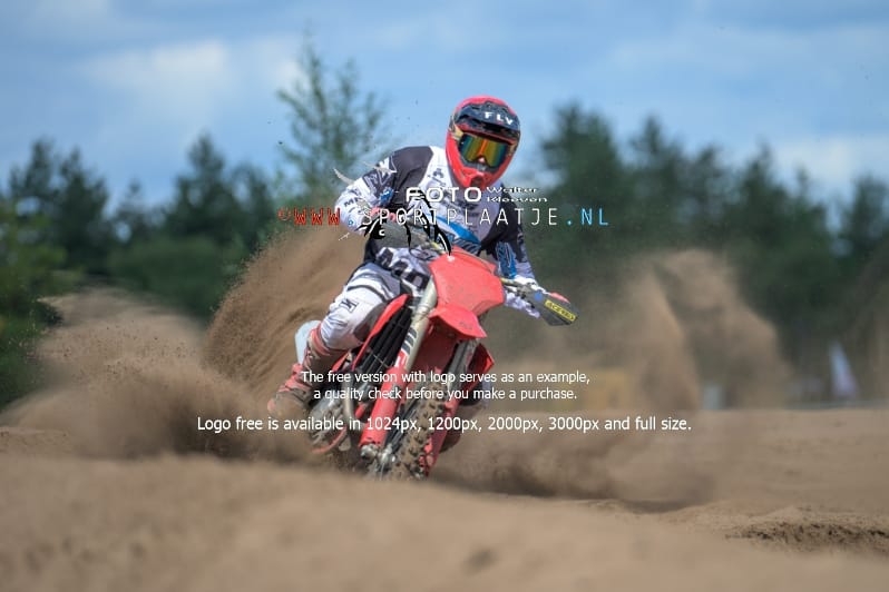 zo-24-08-2025-2756-Berghem-sportplaatje.nl_