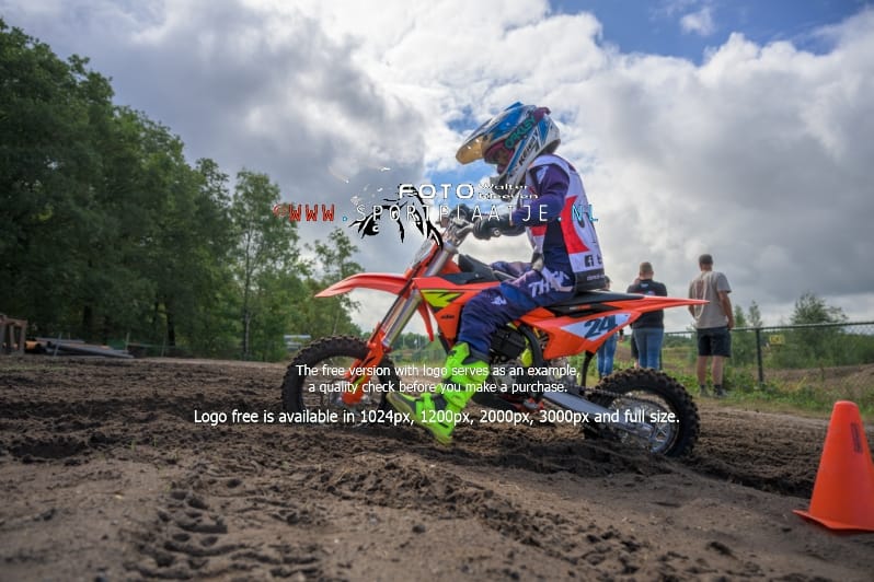 zo-31-08-2025-0066-Berghem-sportplaatje.nl_