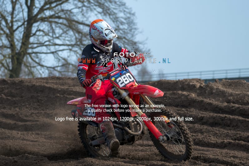 za-07-03-2026-0882-Berghem-sportplaatje.nl_