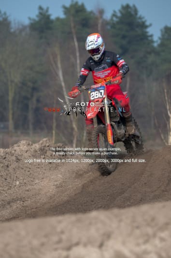 za-07-03-2026-0971-Berghem-sportplaatje.nl_
